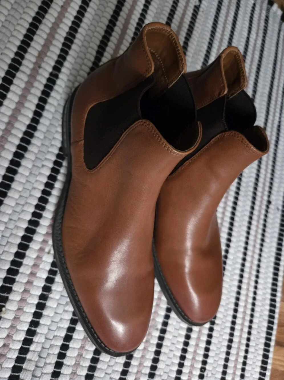 👞 ALDO Men’s Chelsea Boots – Size 7.5 US